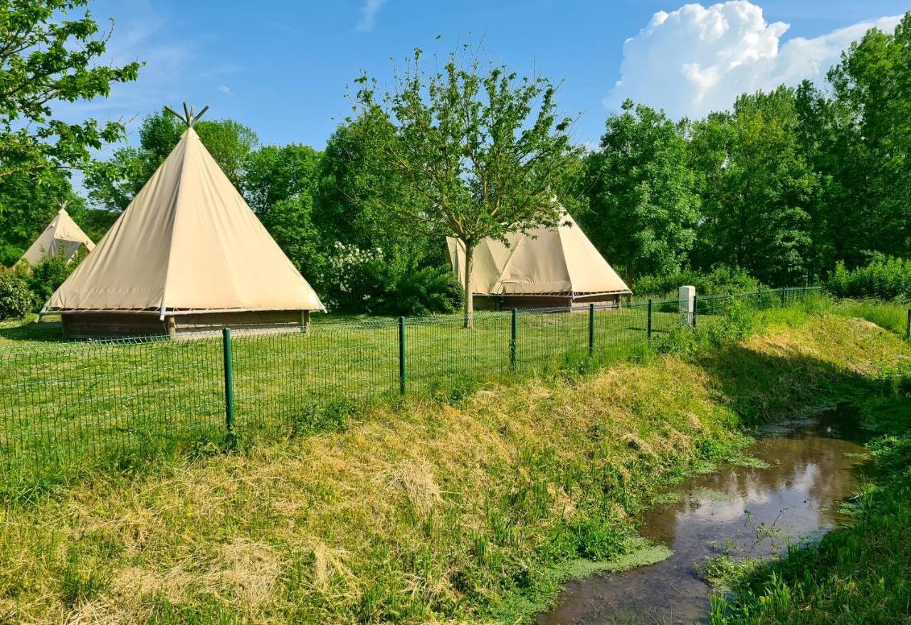 Resort & Camping - Val De Braye Besse-sur-Braye Luaran gambar
