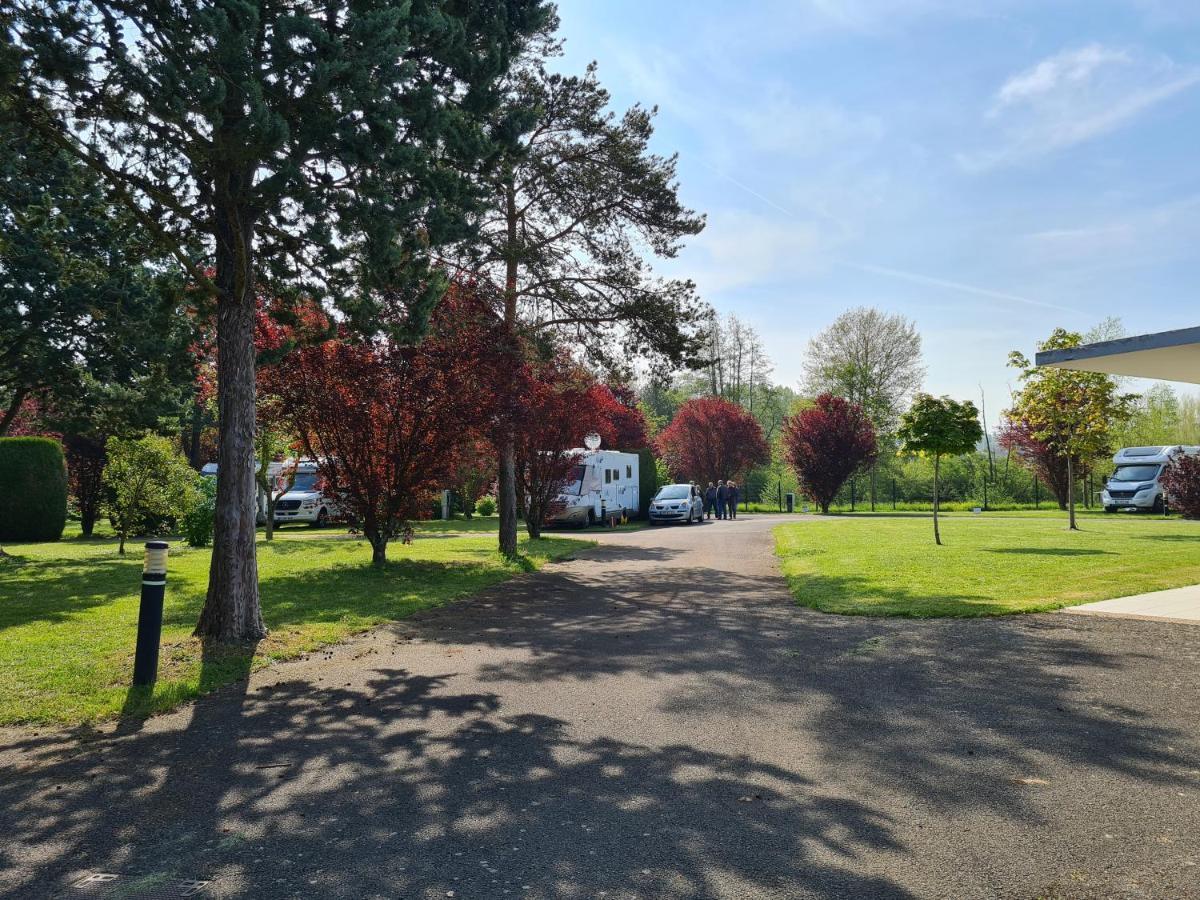 Resort & Camping - Val De Braye Besse-sur-Braye Luaran gambar